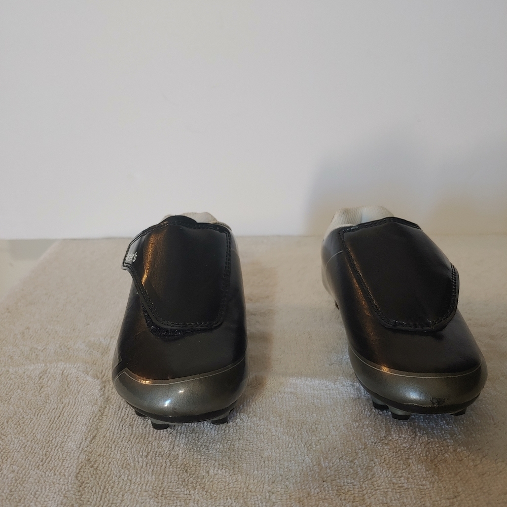 Boy shoe